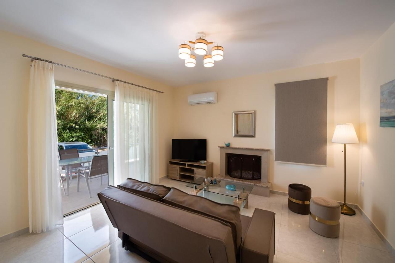 نيدري Bounatsa Studios & Apartments المظهر الخارجي الصورة
