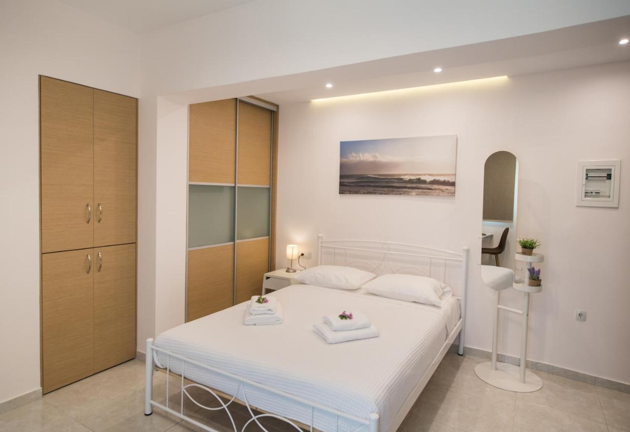 نيدري Bounatsa Studios & Apartments المظهر الخارجي الصورة